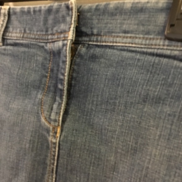 Ann Taylor for Loft size 2 clasp and zipper closure jean skirt with pock… - Picture 5 of 14